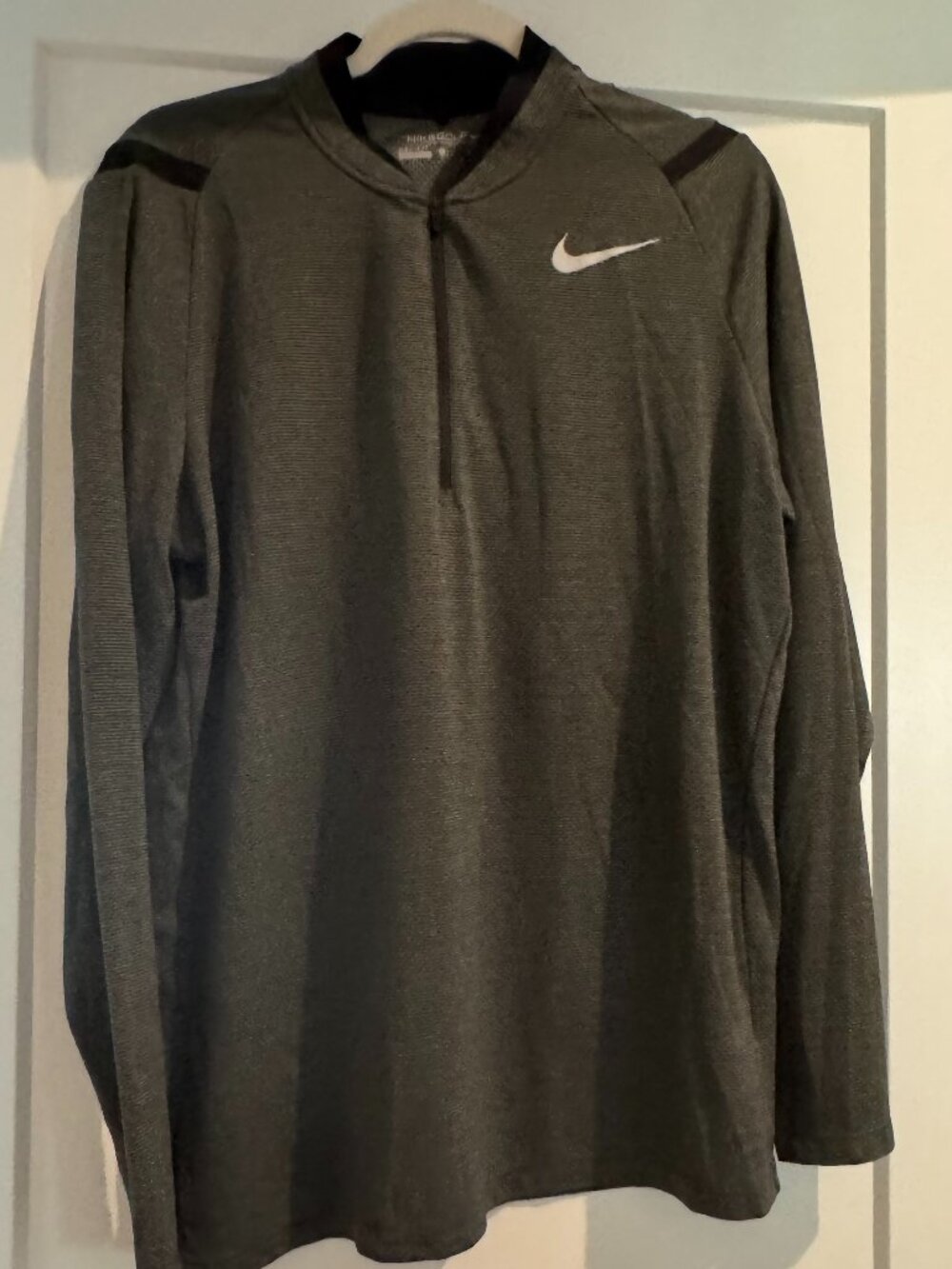 Nike Golf Dri-FIT Half-Zip Top Shirt Golf Men Pullover Charcoal Grey 833278-010